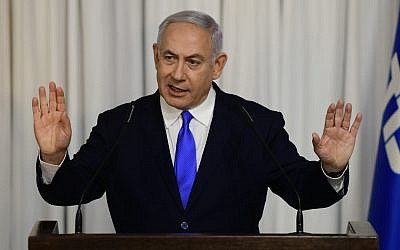 El primer ministro Benjamin Netanyahu da una declaración televisada después de una reunión de su partido Likud en Ramat Gan el 21 de febrero de 2019 (Tomer Neuberg / Flash90)