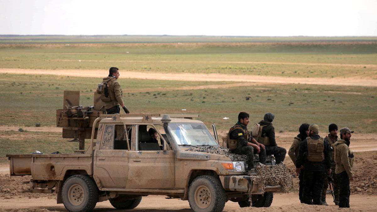 Fuerzas respaldadas por Estados Unidos atacan el centro de comando Estado Islámico en Siria