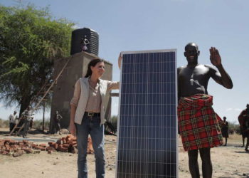 Sivan Yaari, la israelí que lleva luz y agua a África