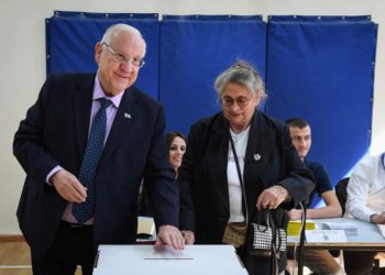 Nechama Rivlin se somete a un procedimiento quirúrgico después de trasplante de pulmón