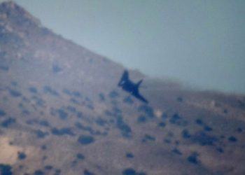 Si el F-117 ha sido retirado, ¿cómo las personas siguen viéndolos en los cielos?
