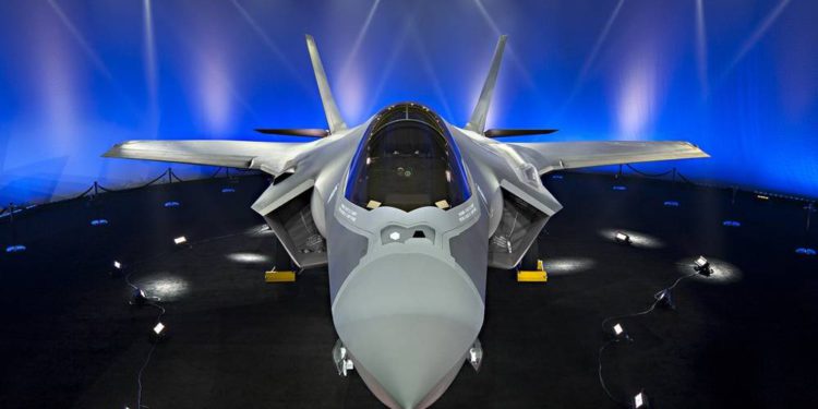 ¿Polonia haciendo pasos hacia la compra de 32 cazas de quinta generación F-35?