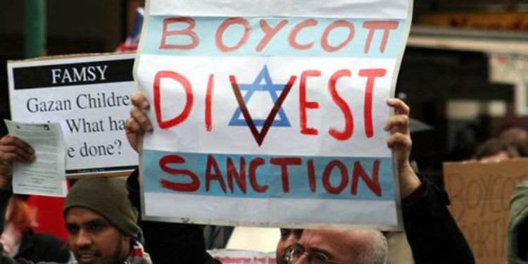 Ataque por boicot, desinversión y sanciones (BDS) contra Israel en Melbourne, Australia, el 5 de junio de 2010.