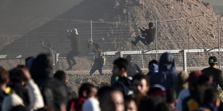 Israel dijo que estaba listo para ofrecer a Gaza flexibilización de los límites de exportación y mayores transferencias de efectivo