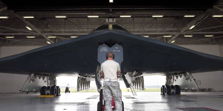 Boeing obtiene $ 21 millones en la modificación del contrato de la bomba del "destructor de búnkeres"