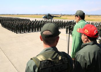 Los militares rusos deben abandonar Venezuela inmediatamente