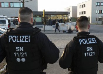 Grupos de “ayuda humanitaria” sospechosos de financiar a Hamas, caen en redada en Alemania