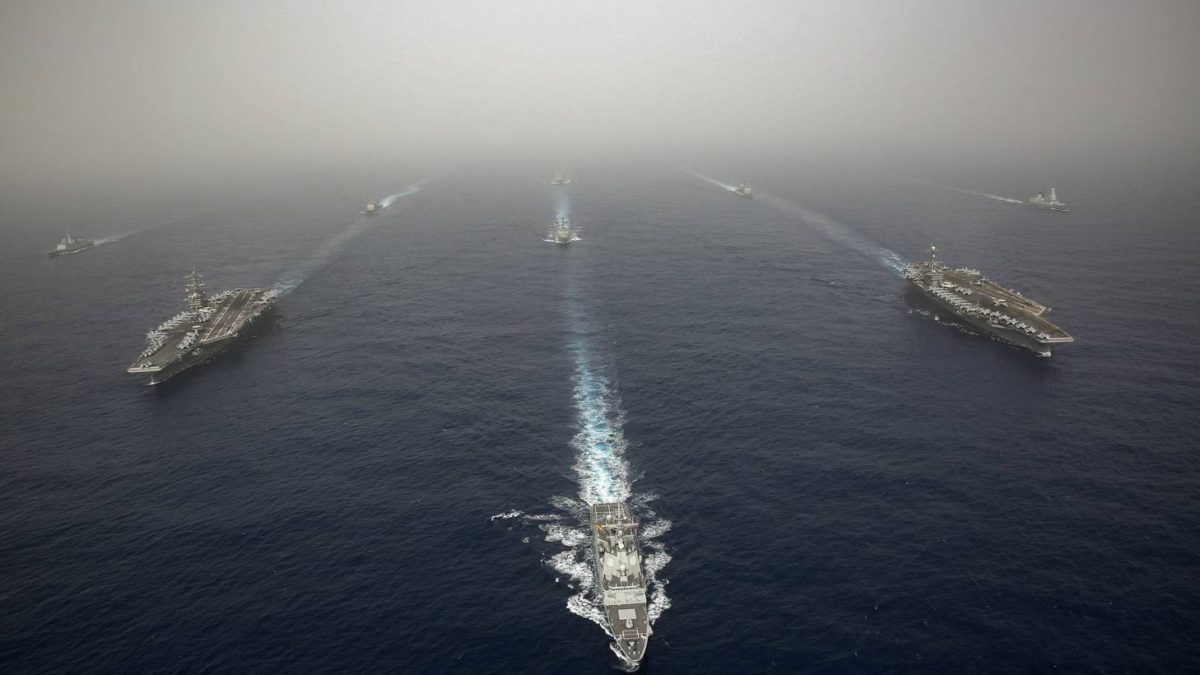 Estados Unidos despliega “100 mil toneladas de diplomacia internacional” en el Mediterráneo. ¿Rusia recibirá el mensaje?
