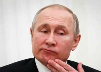 Índice de aprobación de Putin cae al mínimo histórico del 25%