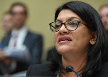 Rashida Tlaib criticada por omitir a los judíos en tuit por el Día del Recuerdo del Holocausto