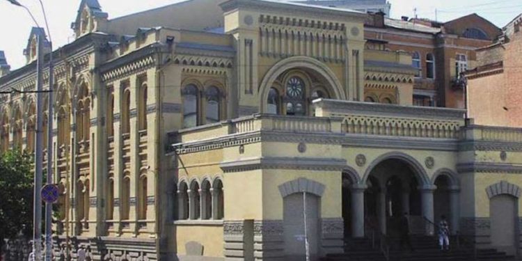 Una sinagoga en la capital ucraniana de Kiev fue evacuada y buscó explosivos tras una amenaza de bomba