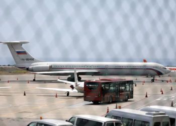 Avión militar de Rusia aterriza en Venezuela
