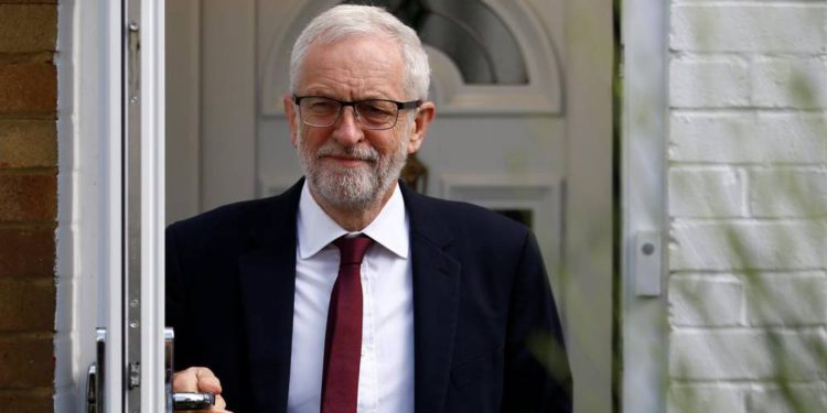 Corbyn cuestiona las acusaciones a Irán por ataque a buques petroleros