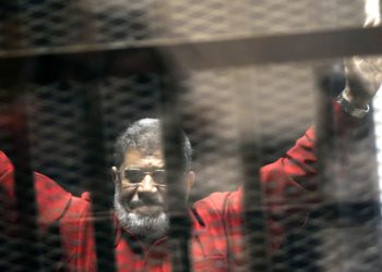 Muere en la corte el ex presidente de Egipto, Mohamed Morsi