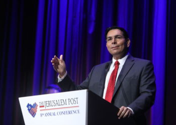 El embajador de Israel en la ONU, Danny Danon, habla en la Conferencia Anual de Jerusalem Post en Nueva York. (Crédito de la foto: MARC ISRAEL SELLEM / THE JERUSALEM POST)