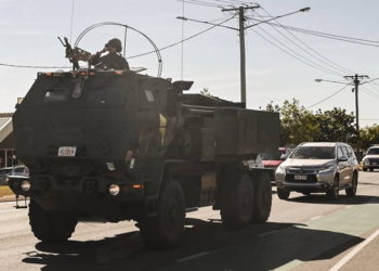 Fuerzas de EE.UU. y Australia llevan a cabo una incursión HIMARS de largo alcance