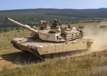 Tanques Abrams del Ejército de EE.UU. participan en un ejercicio marítimo multinacional