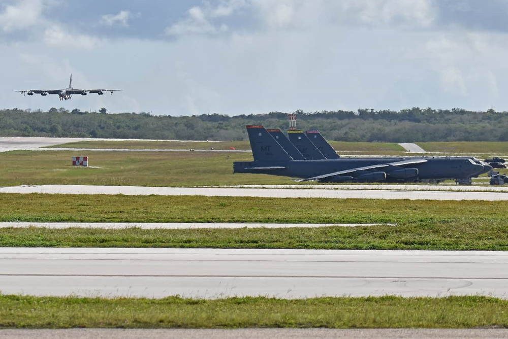 Fuerza Aérea de los EE.UU. despliega las B-52 Stratofortresses de Minot en Guam