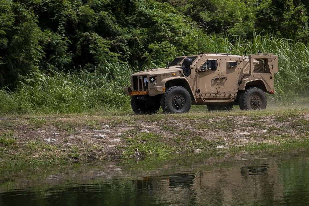 Marines de Estados Unidos lleva a cabo el ejercicio de entrenamiento de campo JLTV