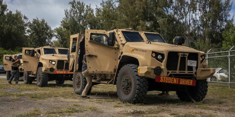 Marines de Estados Unidos lleva a cabo el ejercicio de entrenamiento de campo JLTV