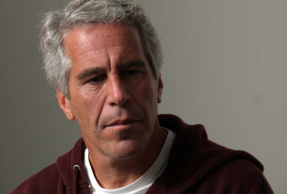 Jeffrey Epstein intentó suicidarse en su celda