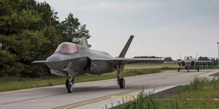 F-35s llegaron al Reino Unido con el apoyo de los petroleros Voyager