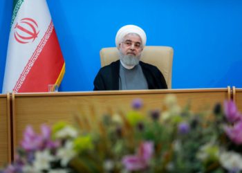 Ministros de Exteriores europeos piden reunión urgente sobre incumplimiento de Irán del acuerdo nuclear
