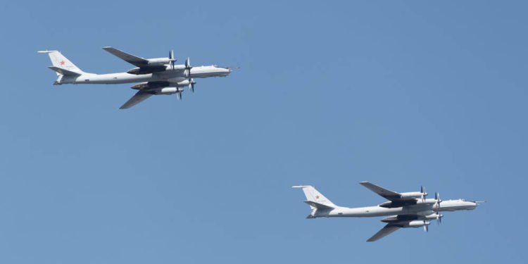 NORAD identificó un grupo de aviones de patrulla marítima de Rusia que volaban frente a la costa de Alaska