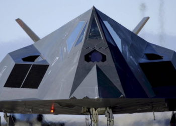 Conoce el F-117 Nighthawk de Estados Unidos