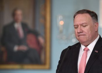 Pompeo pospone visita a Ucrania para enfocarse en Irak