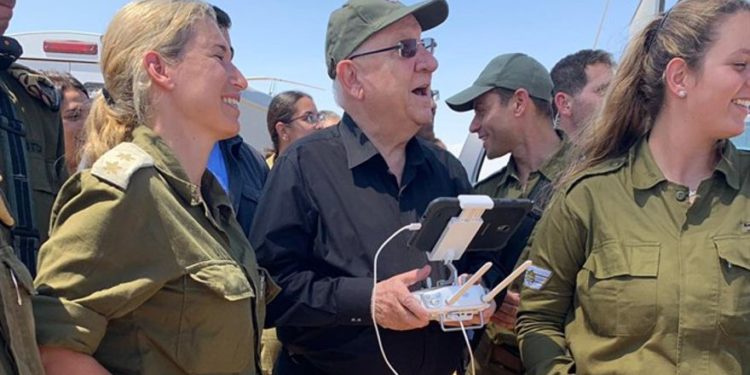 Rivlin visita las fuerzas fronterizas Kobi Gideon / GPO