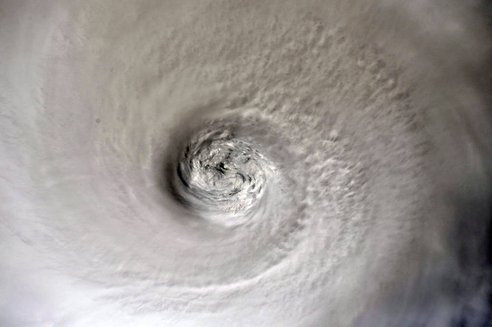 Impactante imagen del huracán por dentro (EFE)