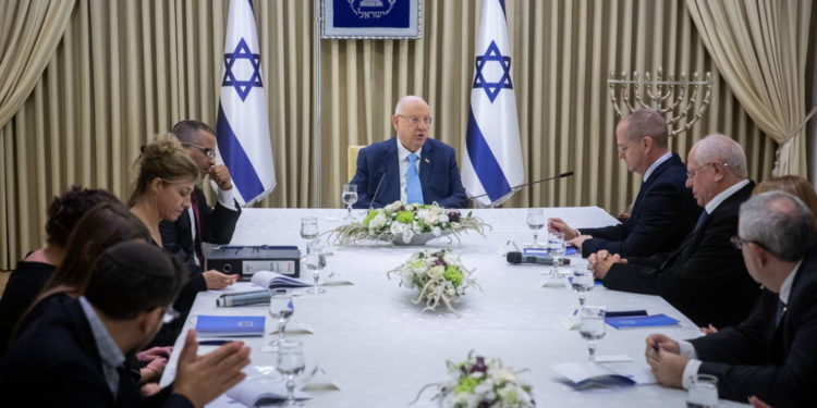 Presidente Rivlin: “La gente quiere un gobierno de unidad estable”