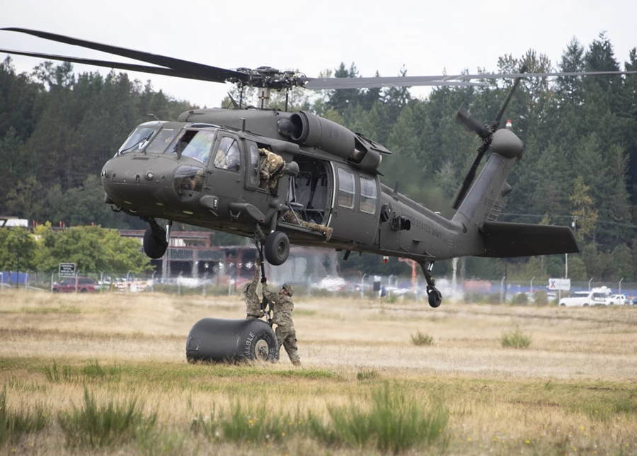 Ejército de EE.UU. modernizó la cabina de pilotaje digital UH-60V Black Hawk