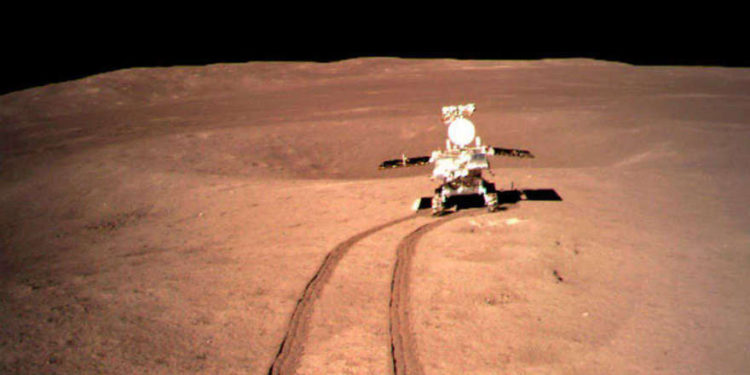 Sonda china detecta sustancia gelatinosa de “color inusual” en la cara oculta de la Luna