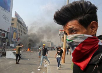 Alto clérigo iraquí condena el uso de la fuerza contra manifestantes antigubernamentales