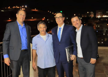 Sec Mnuchin (3º l) visita la ciudad de David - Kobi Harati, ciudad de David