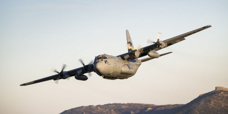 Aviador cayó de un avión militar C-130 mientras entrenaba sobre el Golfo de México