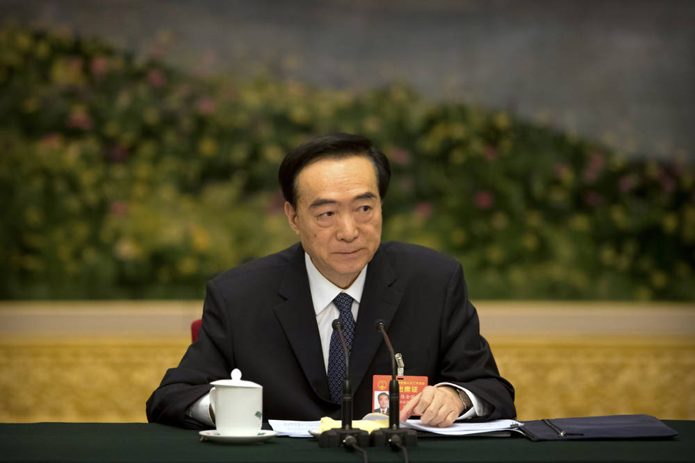 En esta foto de archivo tomada el martes 12 de marzo de 2019, Chen Quanguo, secretario del Partido Comunista de la Región Autónoma Uigur de Xinjiang de China, asiste a una reunión de discusión grupal al margen del Congreso Nacional del Pueblo (APN) de China en el Gran Salón del Pueblo en Beijing . (Foto AP)