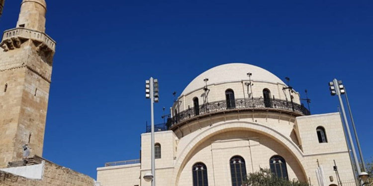La mezquita cerca de la sinagoga.TPS