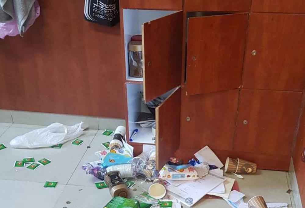 El vandalismo en la sinagoga de Modi'in Illit ( Foto: Policía de Israel )