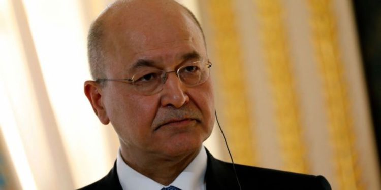 Presidente iraquí amenaza con renunciar en desafío a los aliados de Irán en el Parlamento