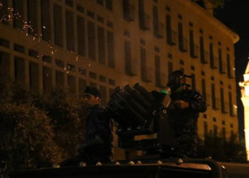 Partidarios de Hezbolá intentan asaltar la plaza en Beirut