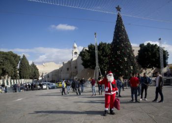 Belén da la bienvenida a los peregrinos para las celebraciones de Navidad