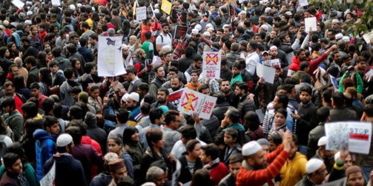 Segundo europeo expulsado de la India por participar en protestas contra el gobierno