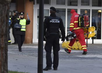 Tiroteo en hospital de República Checa deja seis muertos