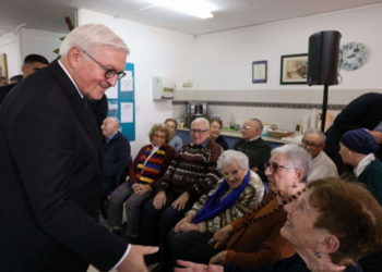 Presidente de Alemania se reúne con sobrevivientes del Holocausto en Jerusalem