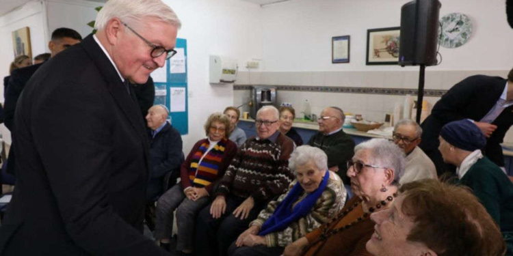 Presidente de Alemania se reúne con sobrevivientes del Holocausto en Jerusalem