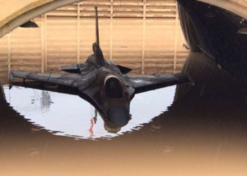 "Cometimos un error al no evacuar las bases de la Fuerza Aérea"