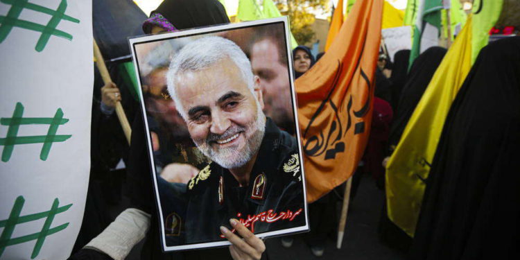 Hezbolá revela estatua de Soleimani en la frontera entre Líbano e Israel